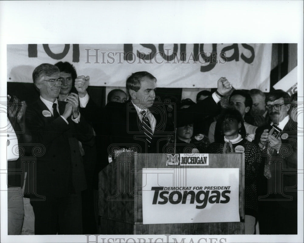 1992 Press Photo Paul Tsongas Massachusetts Senator - RRW84057 - Historic Images