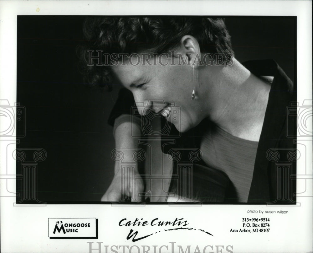 1994 Press Photo singer Catie Curtis Mongoose Music - RRW84431 - Historic Images