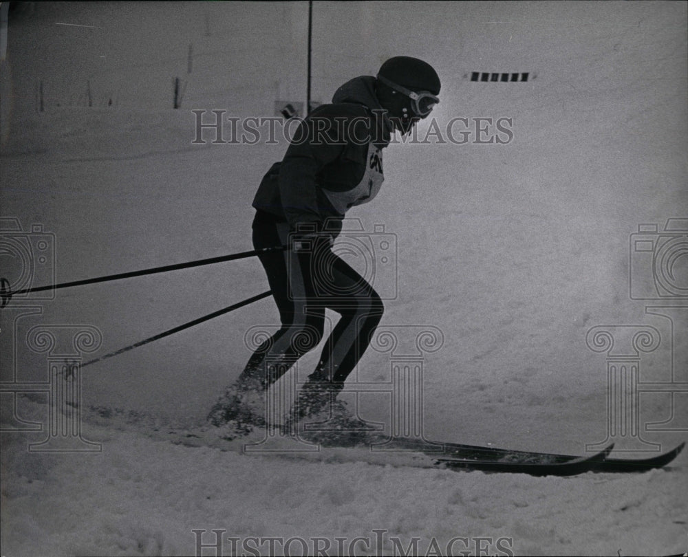 1965 Press Photo OlympicAlpine Skier Traudl Hecher - RRW84503 - Historic Images
