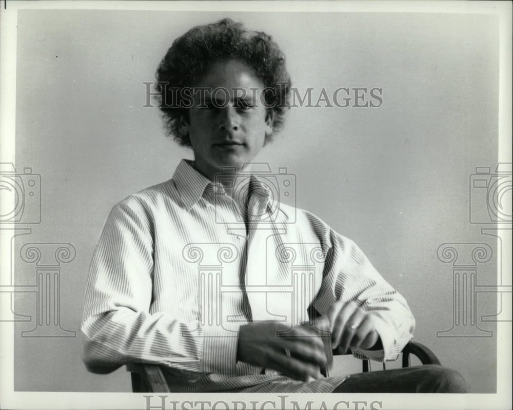 1973 Press Photo Art Garfunkel Folk Rock Pop Musician - RRW84619 - Historic Images