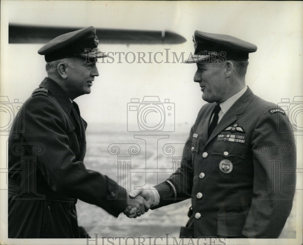 1969 Press Photo Biggs commandant Canadian forces Brig - RRW84961 - Historic Images