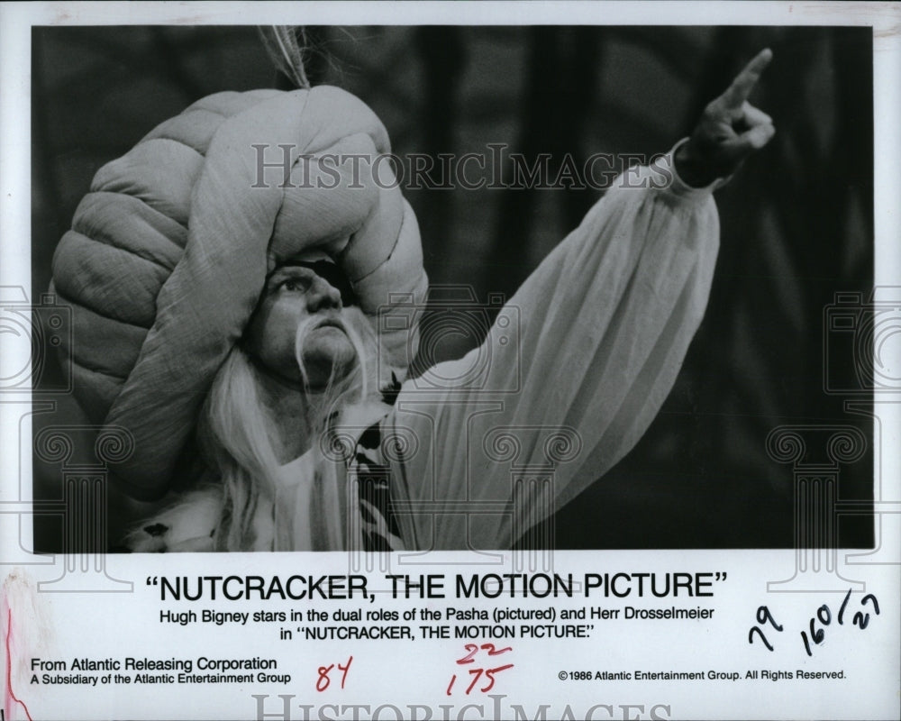 1986 Press Photo Hugh Bigney Actor Nutcracker Film - RRW84971 - Historic Images