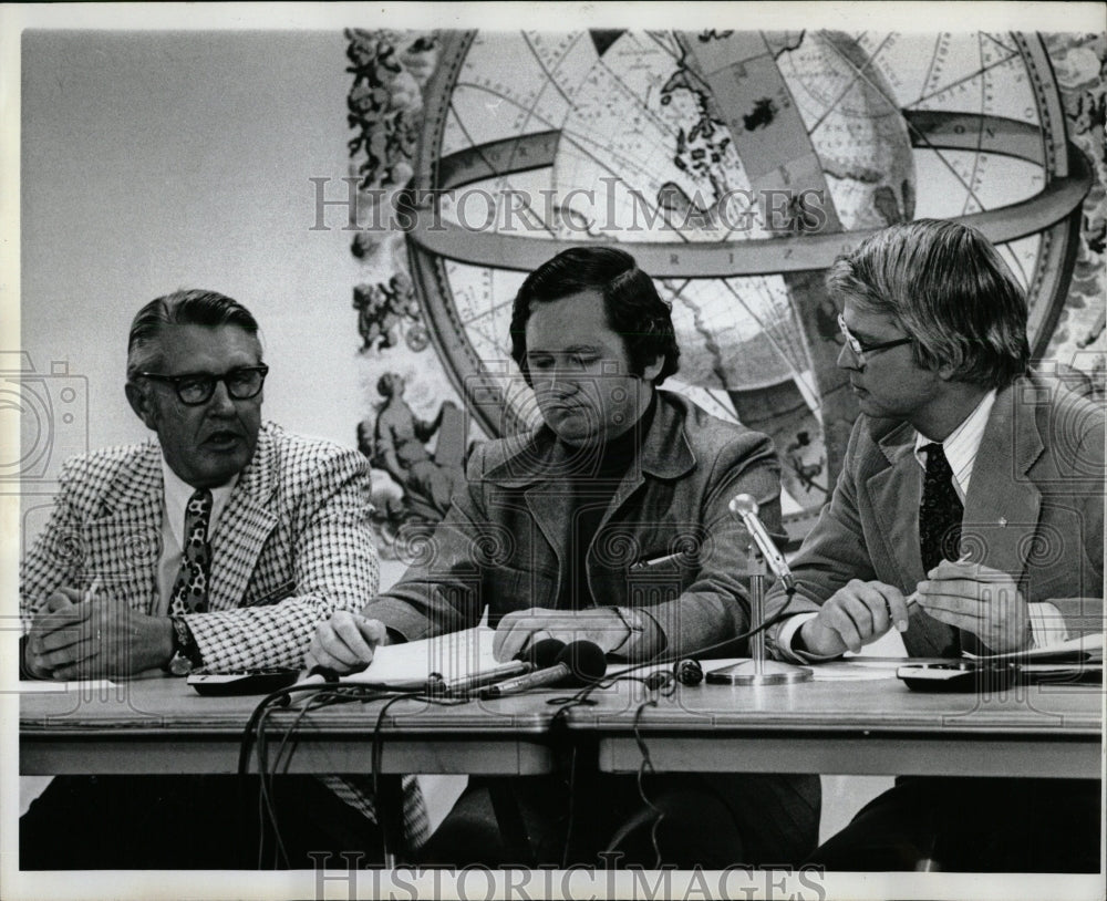 1976 Press Photo Mayor Don Barnett - RRW85107 - Historic Images