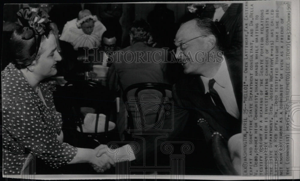 1950 Press Photo Bella Dobb Shake Joseph McCrathy Sen - RRW85503 - Historic Images