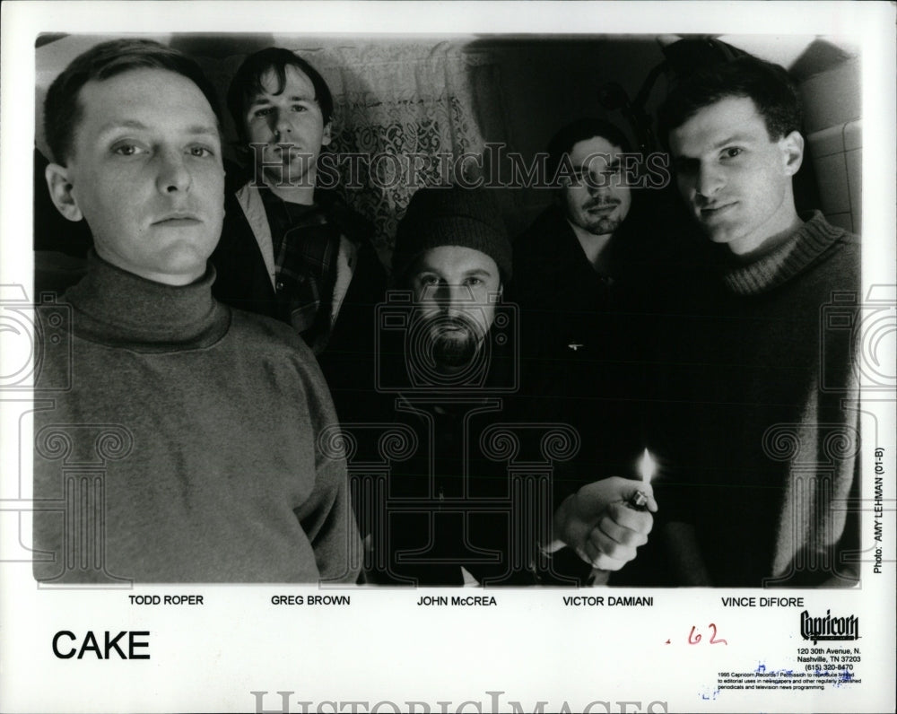 1995 Press Photo Cake American alternative rock band - RRW85547 - Historic Images