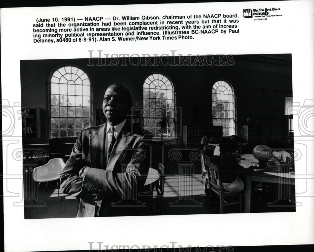 1991 Press Photo Dr. William Gibson NAACP Chairman - RRW85679 - Historic Images
