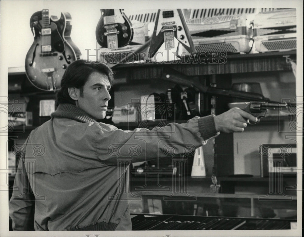 1985 Press Photo John Laughlin (Actor) - RRW85739 - Historic Images