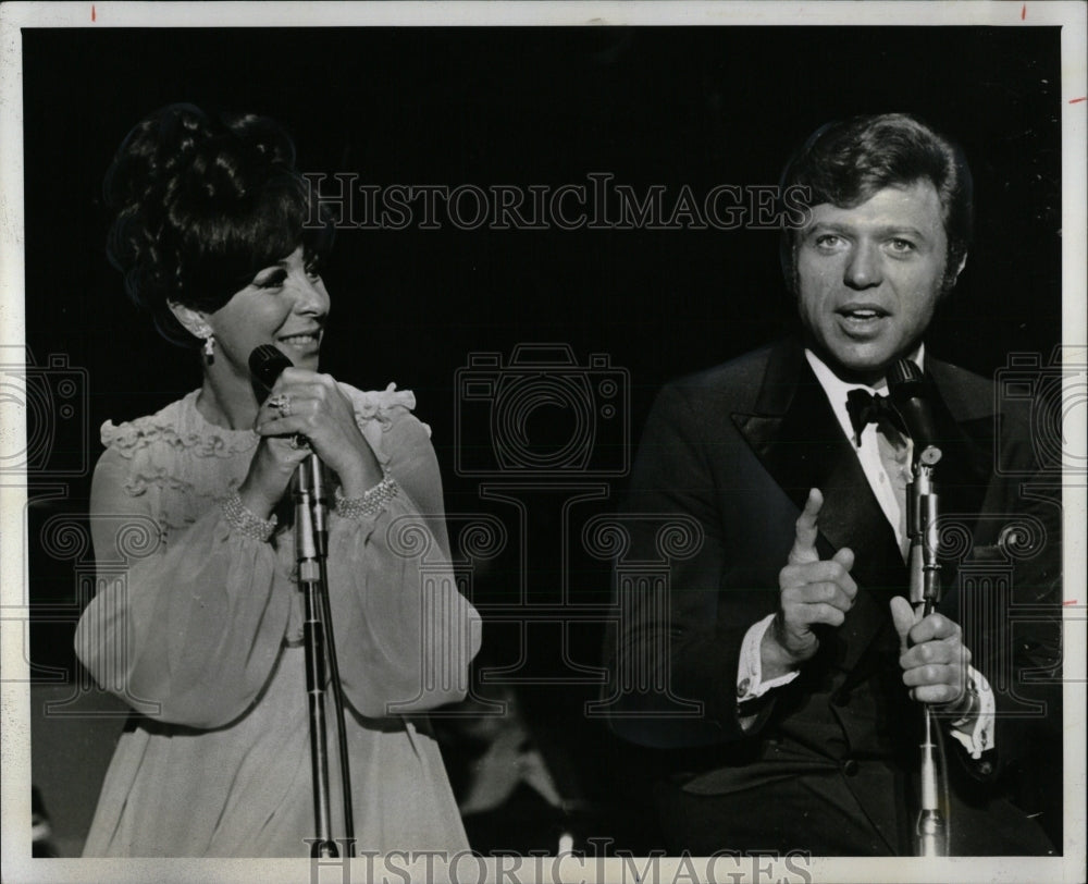 1975 Press Photo Steve Lawrence Eydie Gorme Caesars - RRW85745 - Historic Images