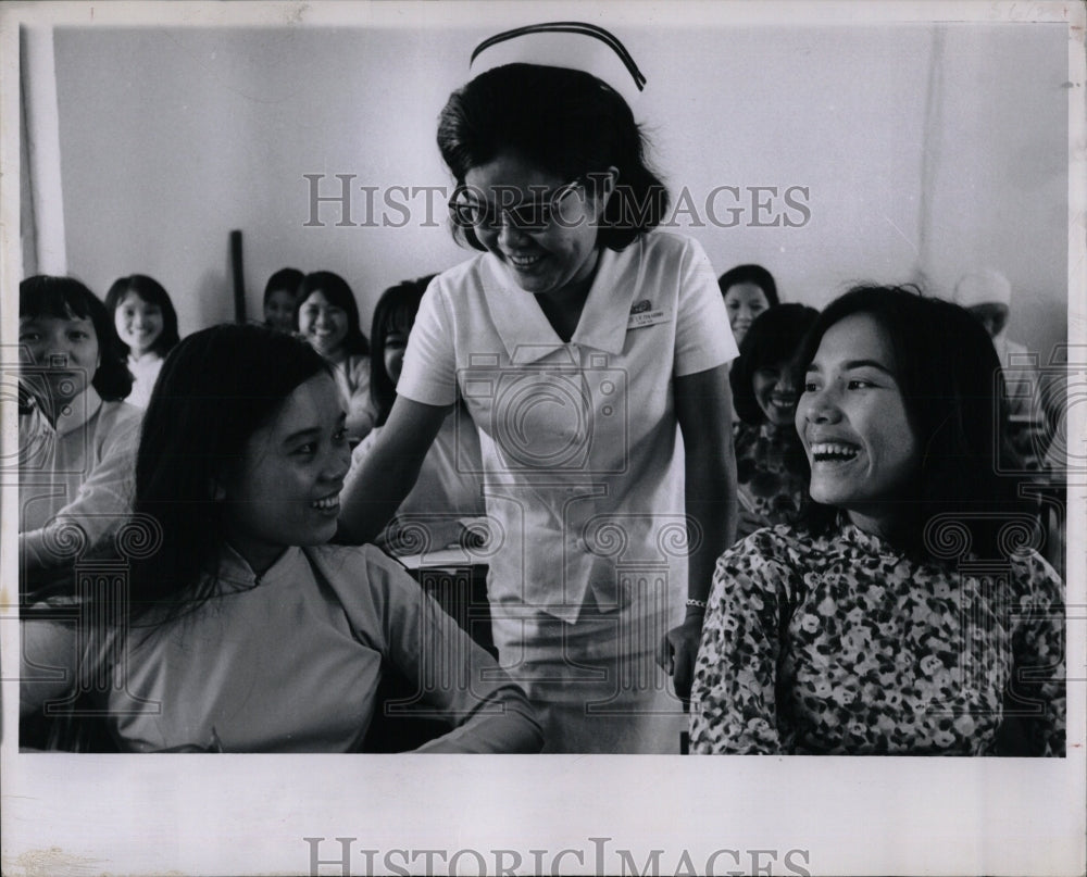 1966 Press Photo Ly Thi Hanh director of nursing traini - RRW85821 - Historic Images