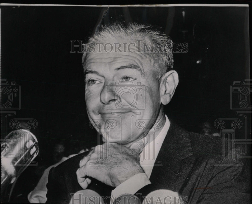 1965 Press Photo Slim Lodge American statesman - RRW85913 - Historic Images