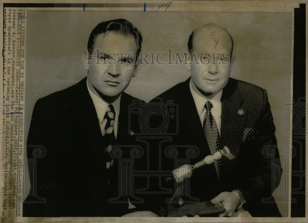 1990 Press Photo Soviet crew Valery Kubasov and Aleksey - RRW85933 - Historic Images