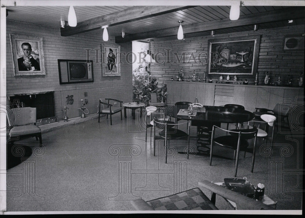 1962 Press Photo Driftwood paneling Buff Stone Studio - RRW86061 - Historic Images