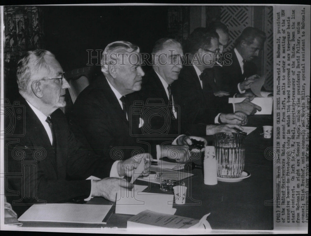 1962 Press Photo David McDonald President Steel Union - RRW86119 - Historic Images