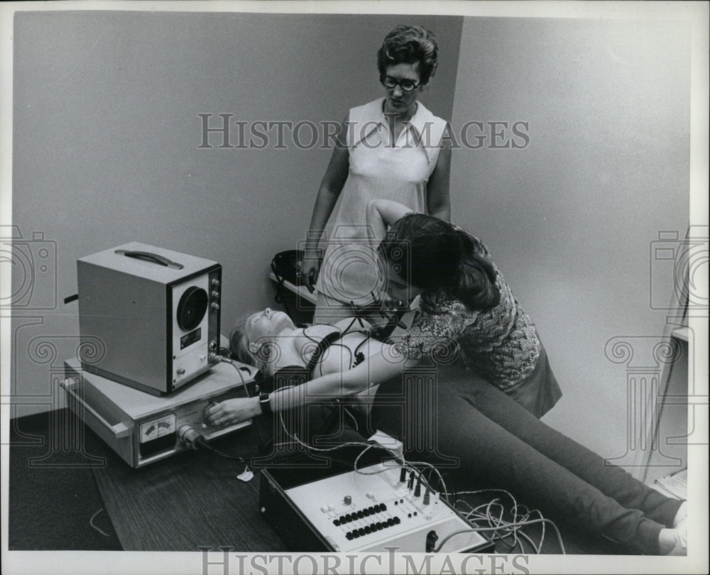 1972 Press Photo Lynn McCracken Medical Chekup Millard - RRW86159 - Historic Images