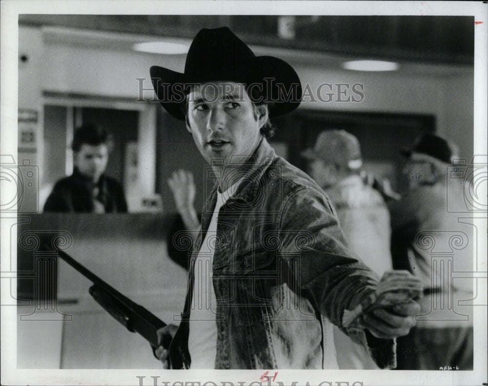 1980 Press Photo Richard Gere in a scene from a movie. - RRW86277 - Historic Images