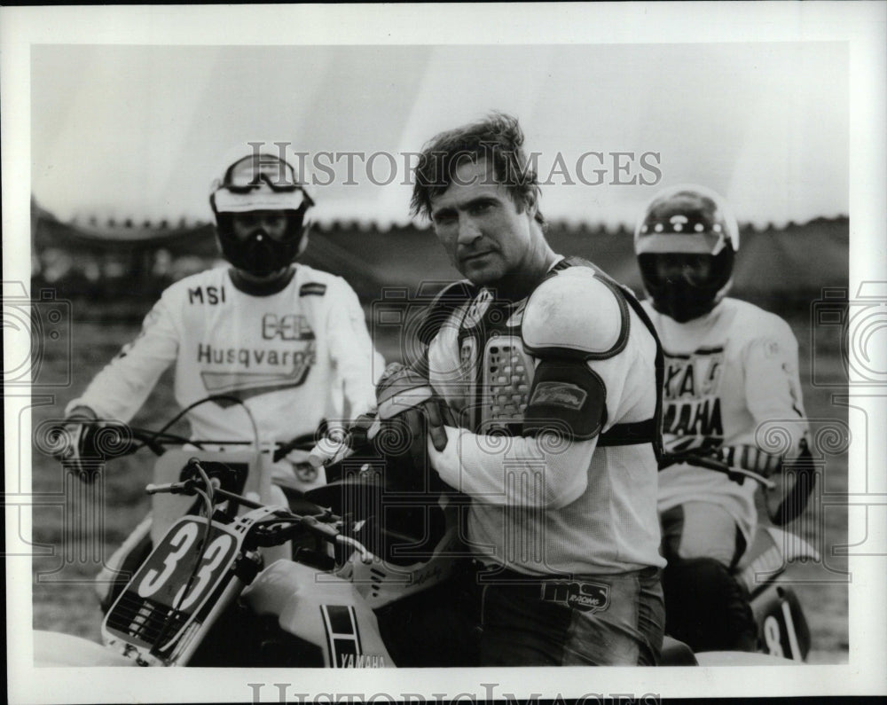 1985 Press Photo Gil Gerard American Actor Buck Rogers - RRW86283 - Historic Images