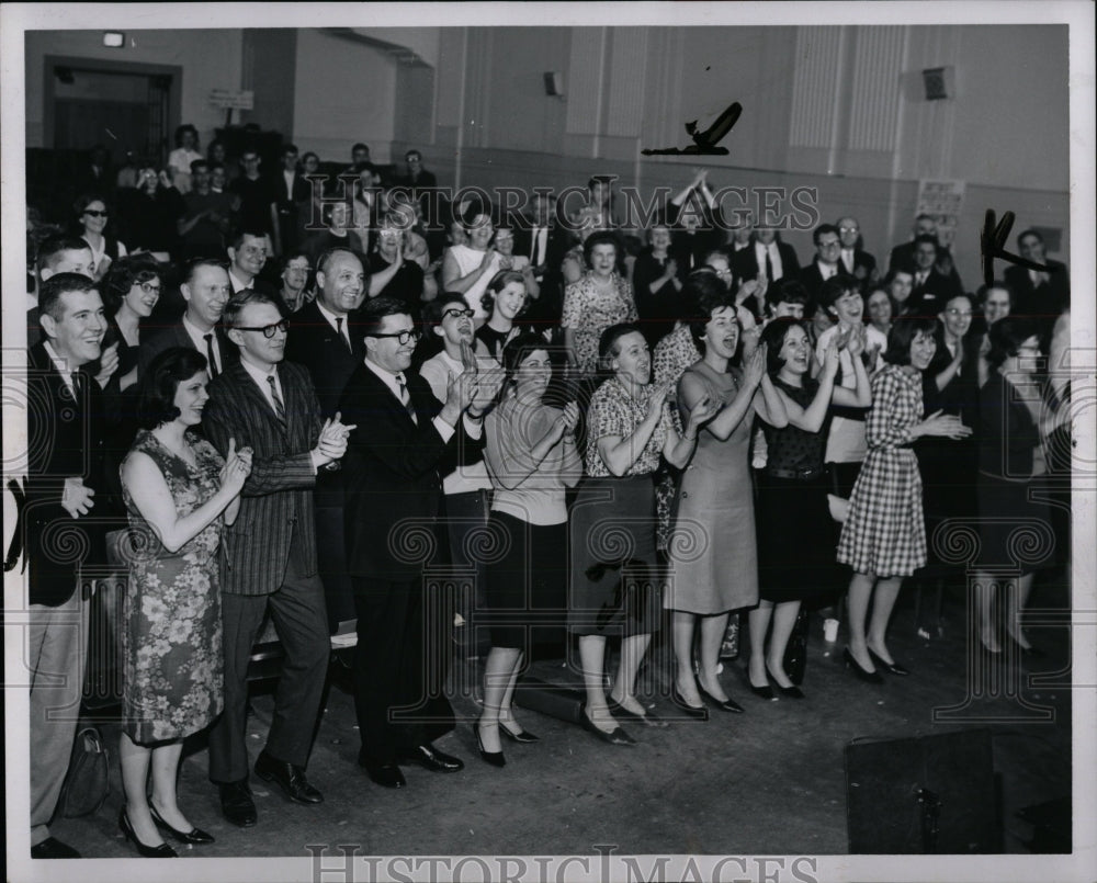 1965 Press Photo Strike Action Work Stoppage Mass Work - RRW86583 - Historic Images