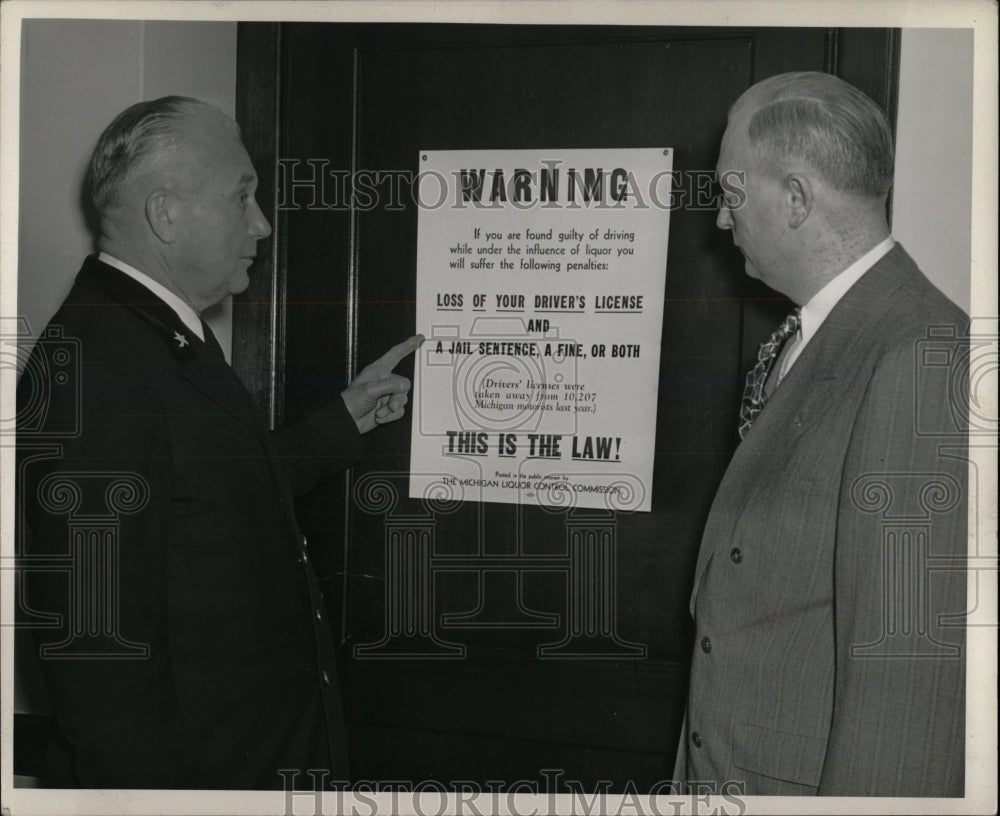 1945 Press Photo Christian Nelson John Aaron Drunk - RRW86605 - Historic Images