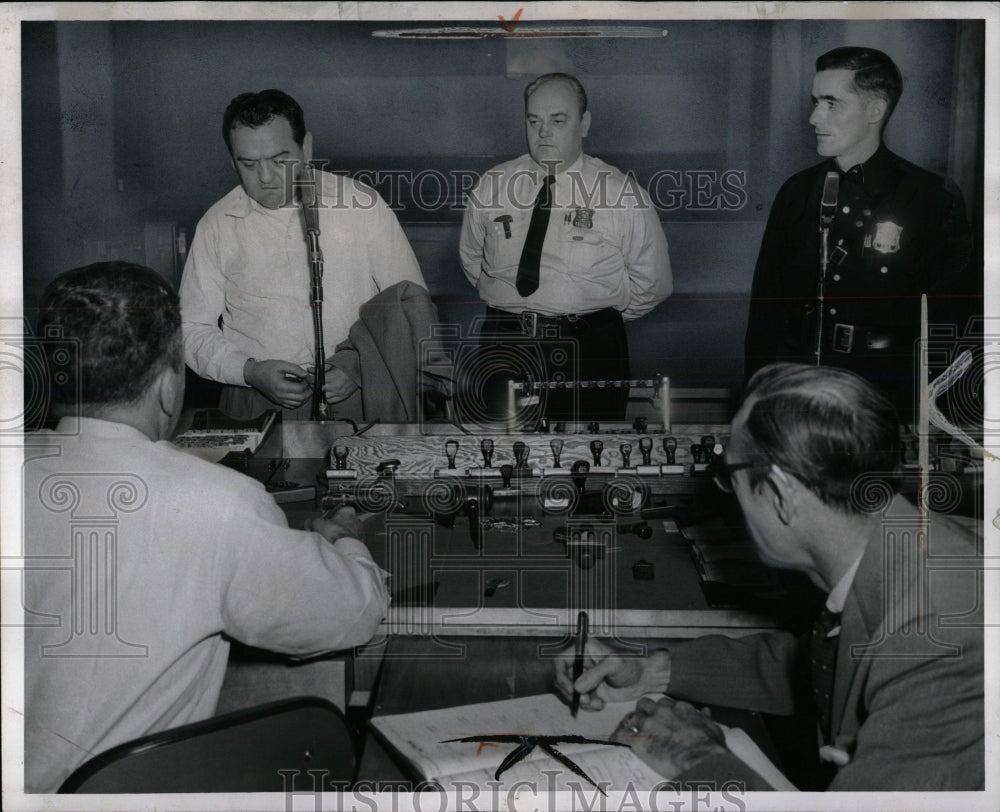 1959 Press Photo Auto Car Drunk Drivers - RRW86615 - Historic Images