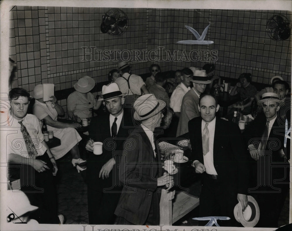 1937 Press Photo Strike Brennan Fitguard Restaurant - RRW86763 - Historic Images