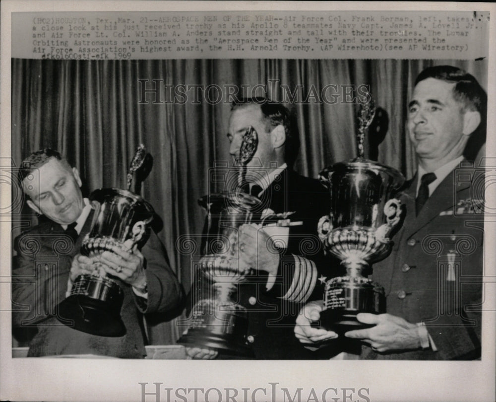 1969 Press Photo Apollo 8 Teammates Receives Trophies. - RRW87003 - Historic Images