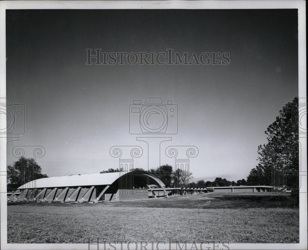 Press Photo Dial Junior High School Chamber Commerce - RRW87035 - Historic Images