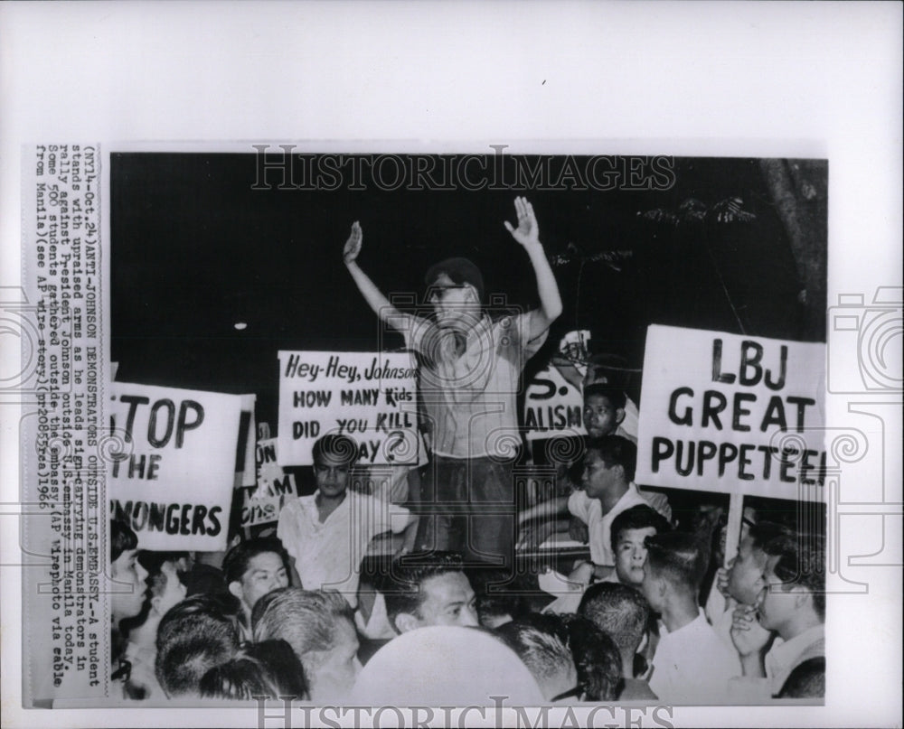 1966PressPhotoRally Against President Johnson in Manila - RRW87093 - Historic Images