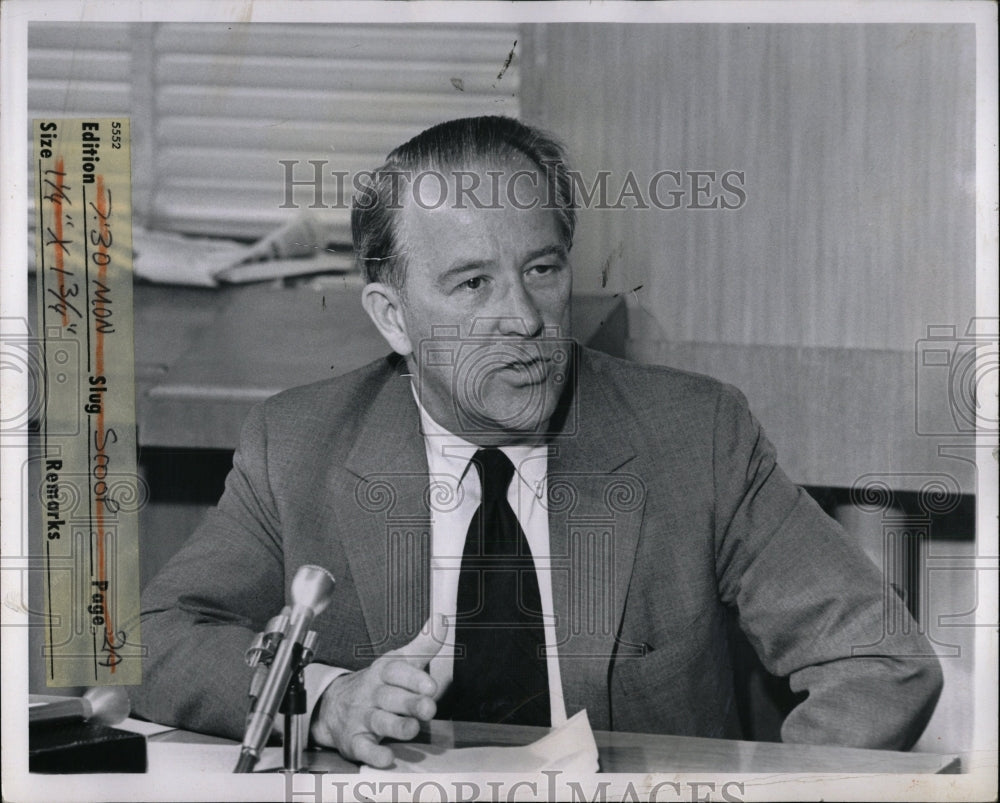 1971 Press Photo Senator Henry Jacobson Venation Build - RRW87435 - Historic Images