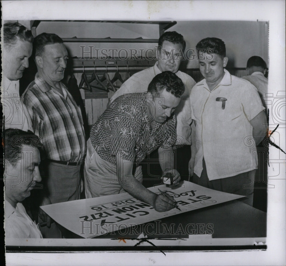 1959 Press Photo Strike Steel Work Stoppage Cause Mass - RRW87675 - Historic Images