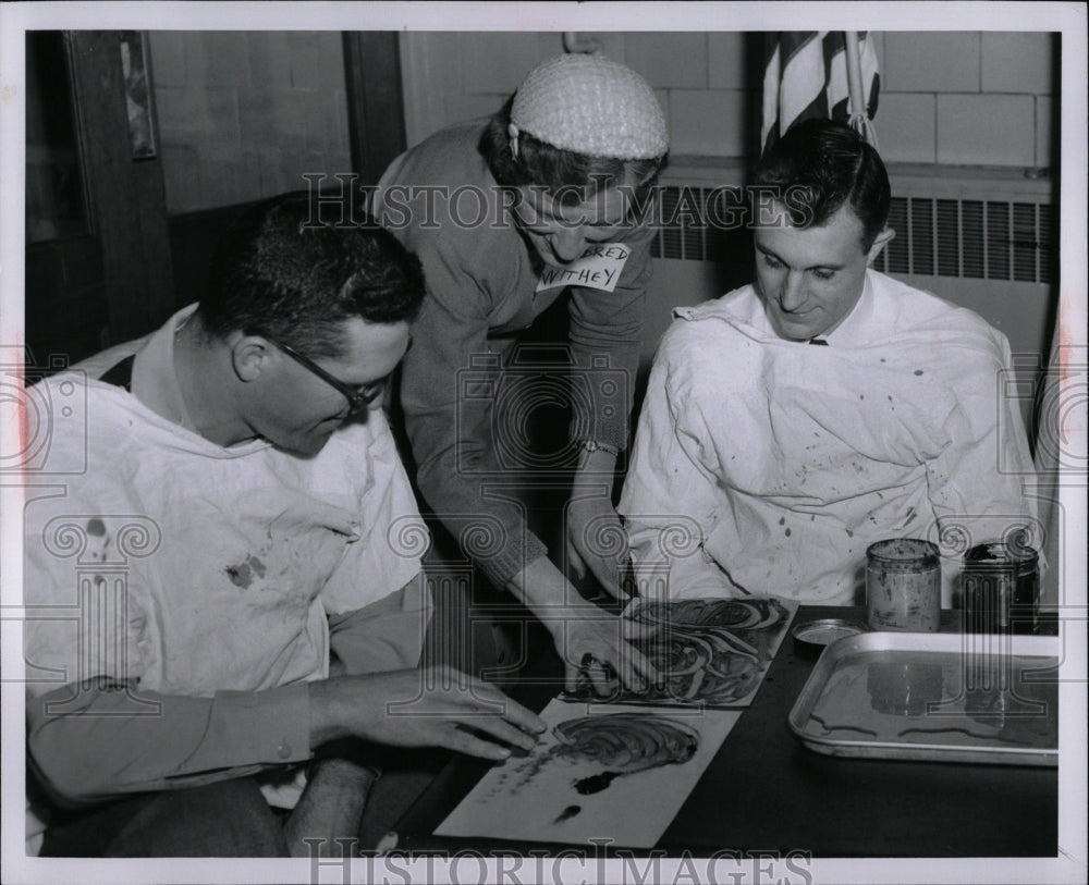 1957 Press Photo Dick Brooks Frank Valle Nurseries Micg - RRW87909 - Historic Images