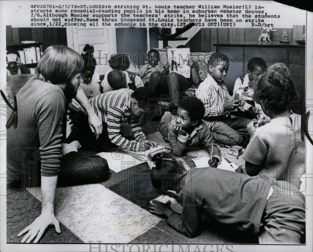 1973 Press Photo Strike Louis School Teacher William Mo - RRW88049 - Historic Images