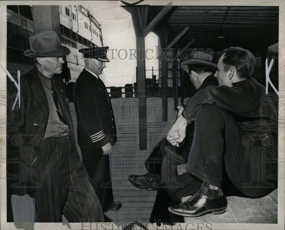 1946 Press Photo SS Moronic American Canadian Unions - RRW88087 - Historic Images