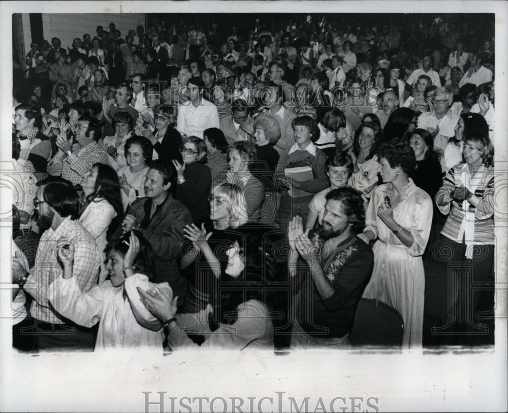 1978 Press Photo Striking teachers from Warren Michigan - RRW88161 - Historic Images