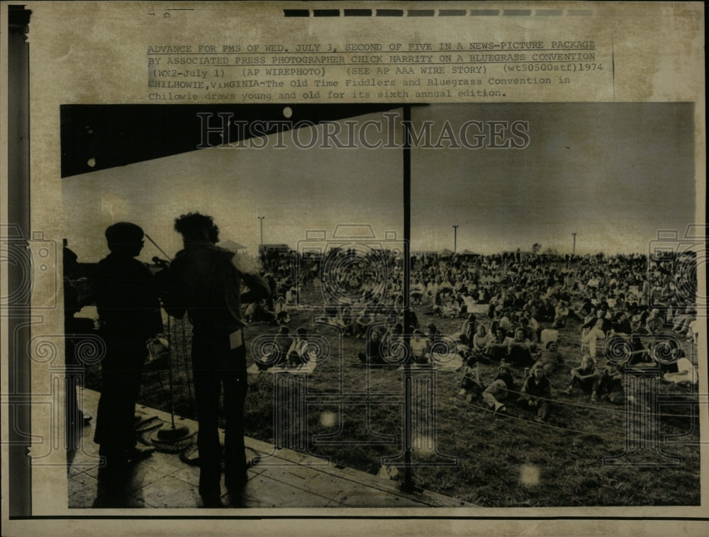 1974 Press Photo Fiddlers Bluegrass Convention Chilowie - RRW89421 - Historic Images