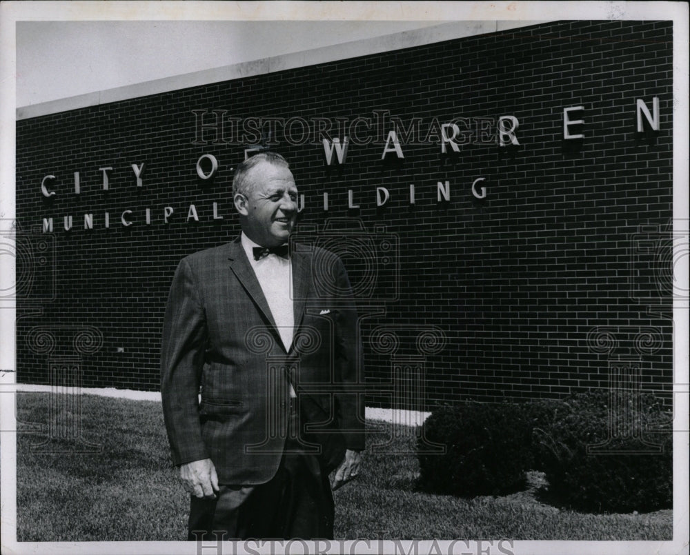 1967 Press Photo William A. Shaw Mayor Warren Michigan - RRW89757 ...