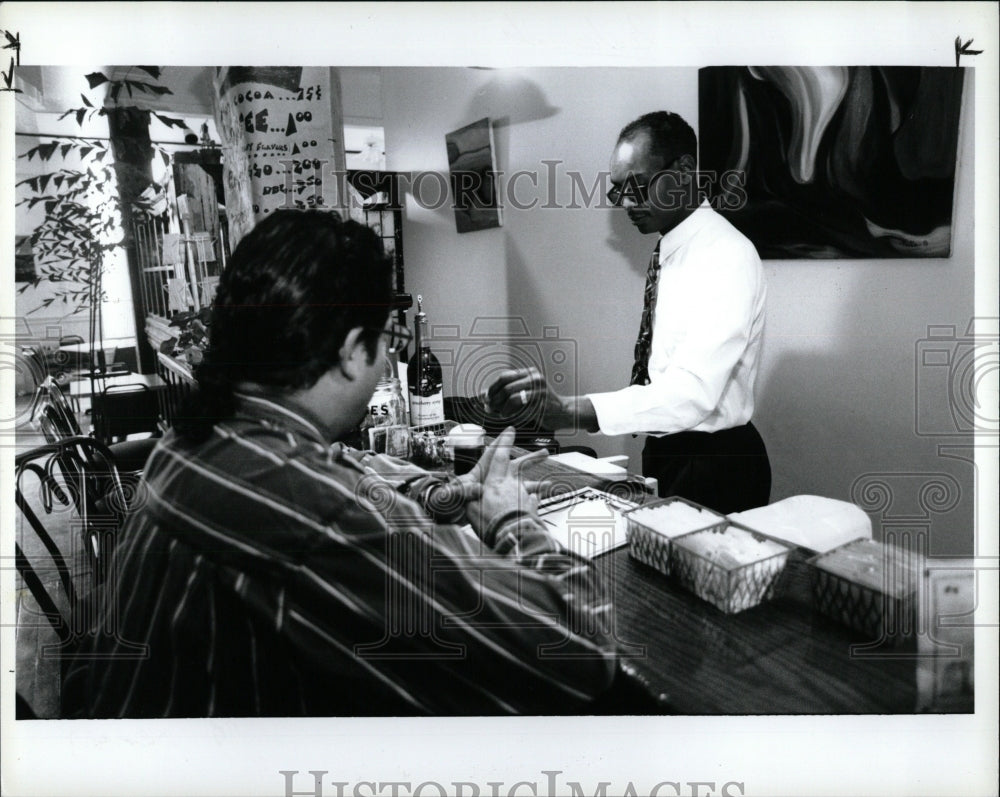 1993 Press Photo The Urban Coffee House - RRW90065 - Historic Images