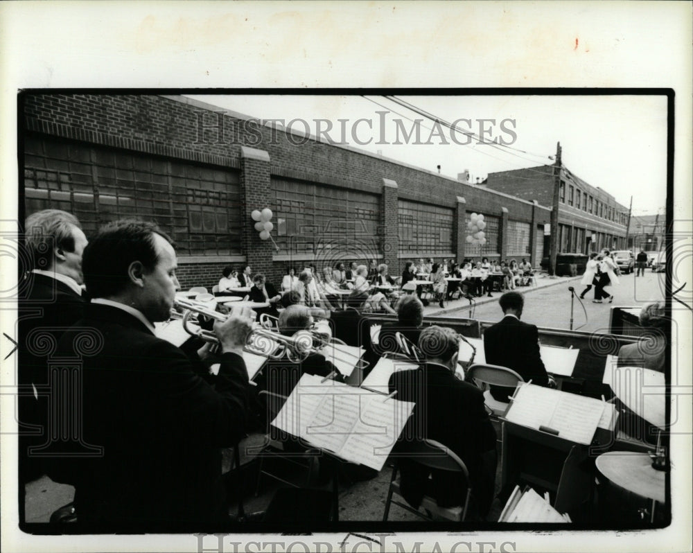 1986 Press Photo Detroit restaurant warehouse - RRW90075 - Historic Images