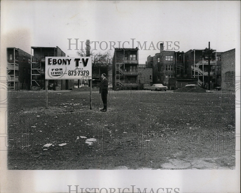 1968 Press Photo Election Registered Voter Vacant Lot - RRW90409 - Historic Images