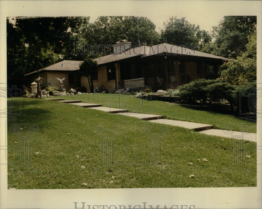 1992 Press Photo Edward Rodiek&#39;s Home near Spring Grove - RRW90577 - Historic Images