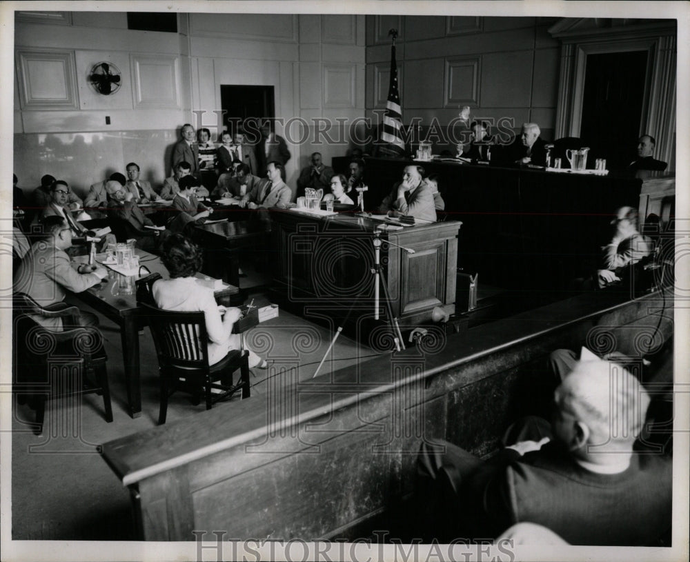 1954 Press Photo Courtroom Communism Inquiry Detroit - RRW90673 - Historic Images