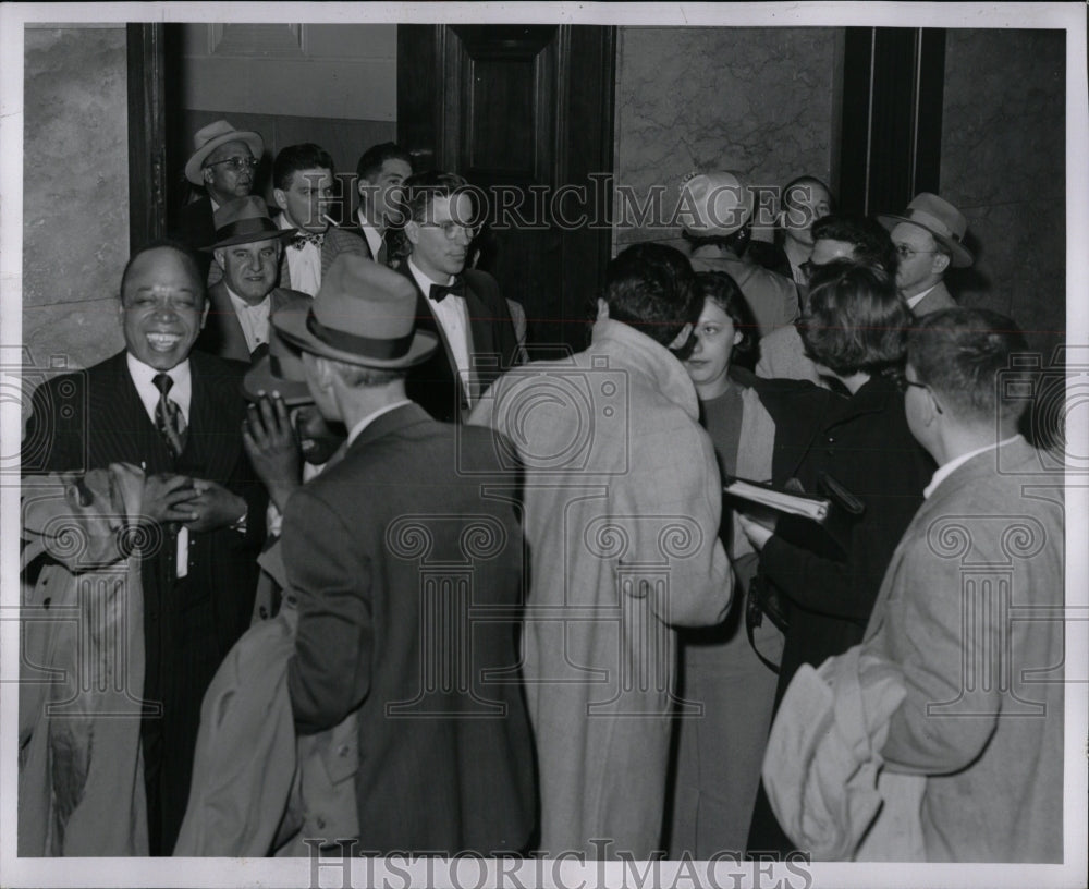 1954 Press Photo Communist inquiry in Michigan - RRW90685 - Historic Images