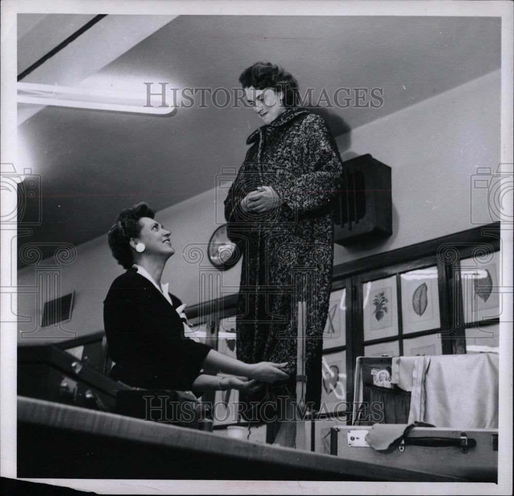 1958 Press Photo Mrs June Schaub Mrs. John Mishel - RRW90737 - Historic Images