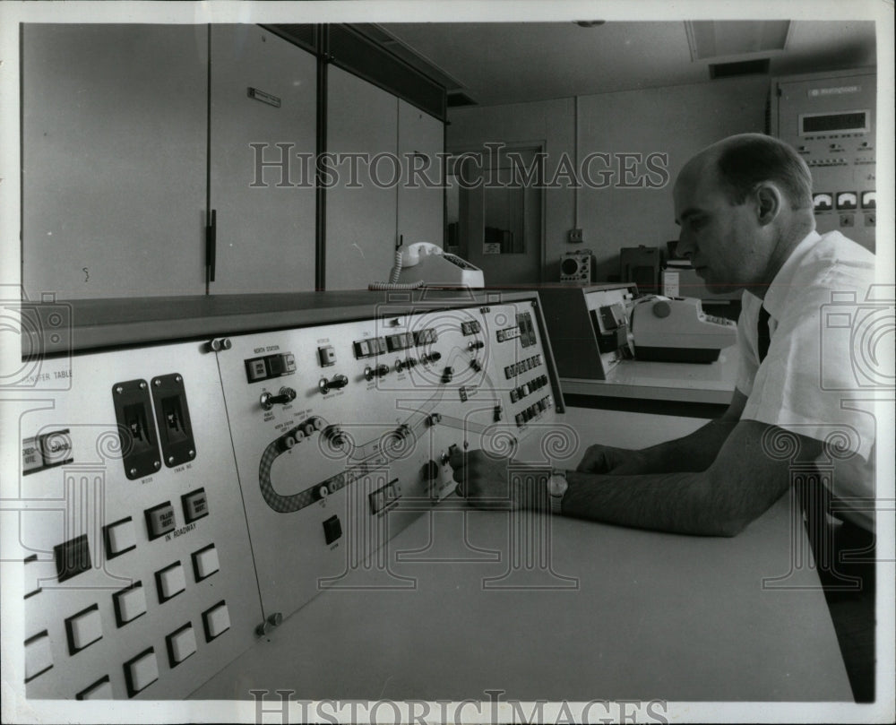 1966 Press Photo Rapid Transit Dispatcher Control Room - RRW90763 - Historic Images