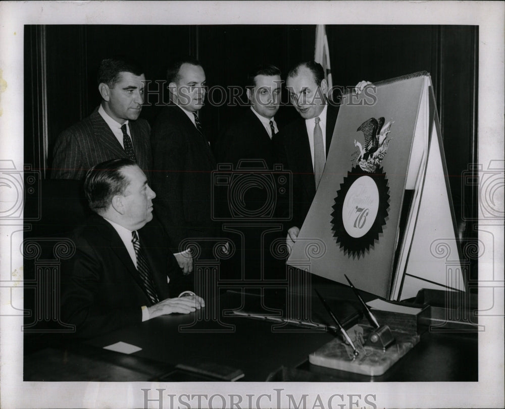 1955 Press Photo Committee of 76 - RRW90855 - Historic Images