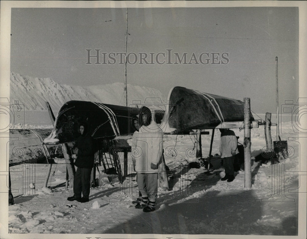 1965 Press Photo Eskimos of Diomede Island - RRW90907 - Historic Images