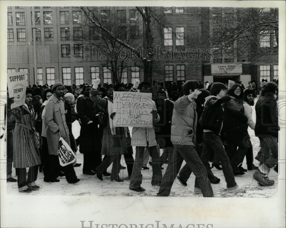 1981 Press Photo Denby High School Students Protest - RRW91023 - Historic Images