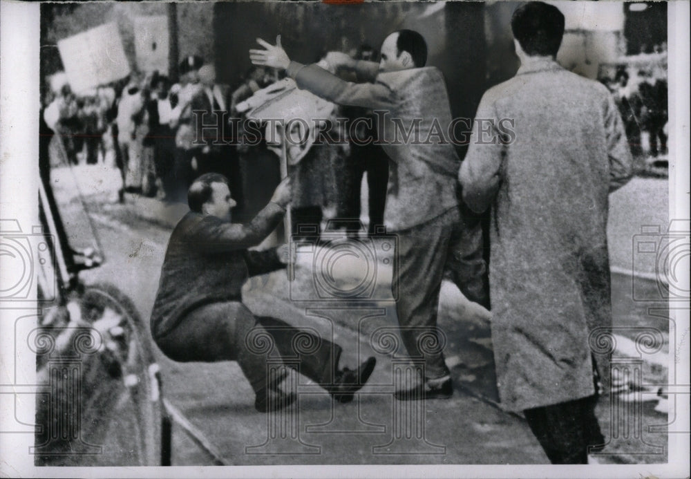 1957 Press Photo Red Political Battle in Argentina - RRW91059 - Historic Images