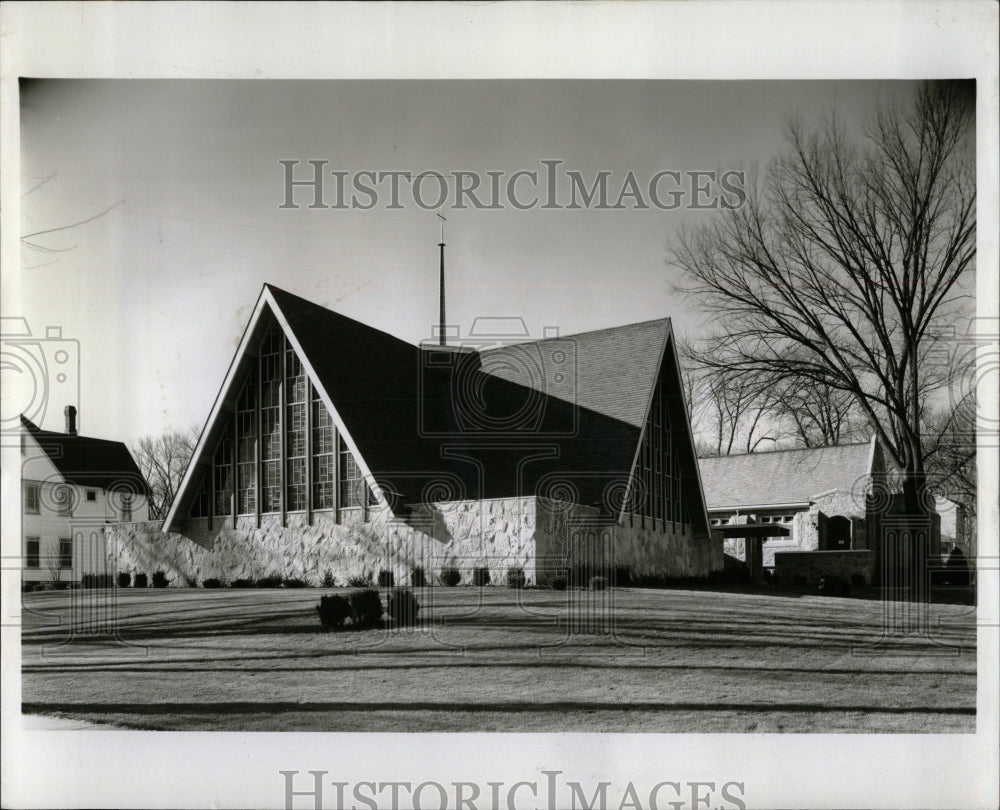 1961 Press Photo Episcopal Church Our Savoir Elmhurst - RRW91095 - Historic Images