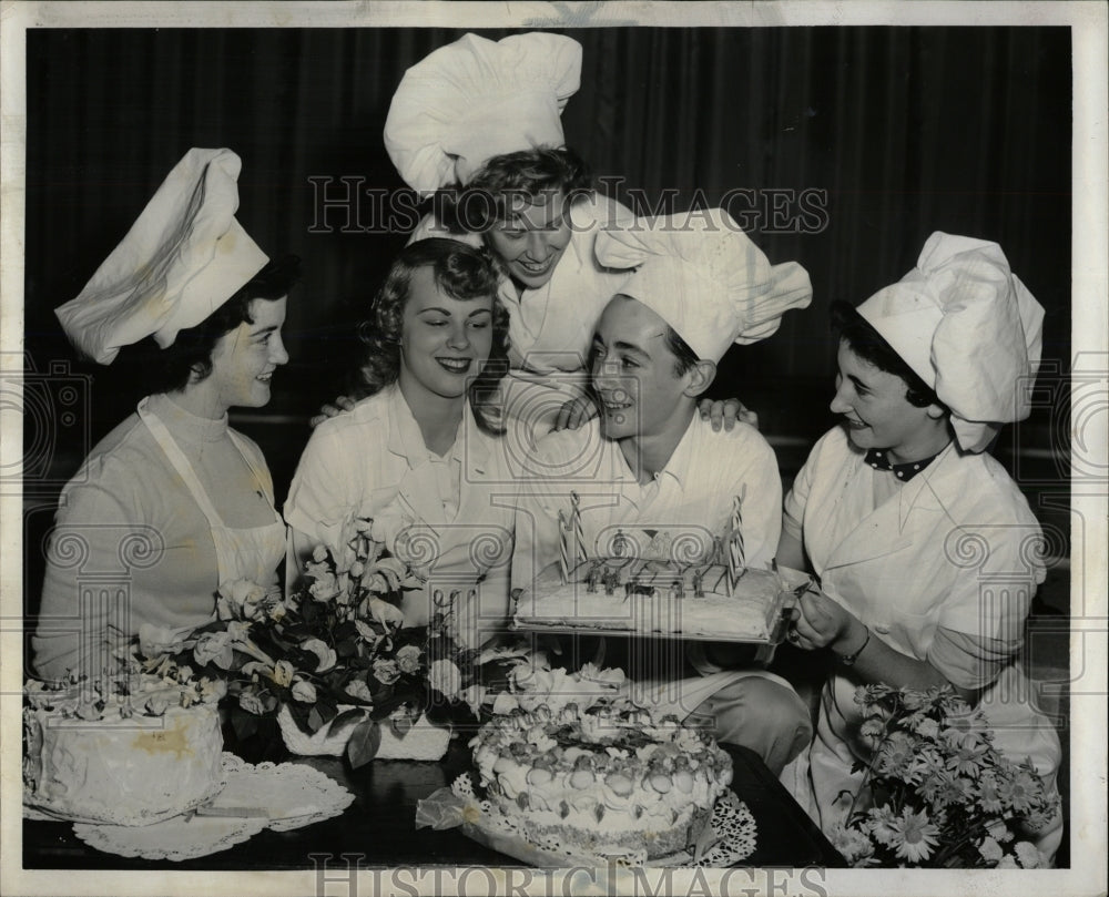 1955 Press Photo Country Fair Cake Bake HS Students - RRW91553 - Historic Images