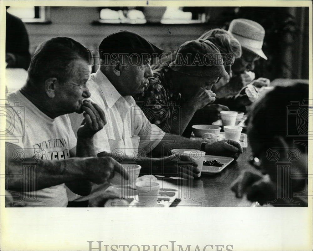 1983 Press Photo Tom Seay Salvation Army Center - RRW91609 - Historic Images